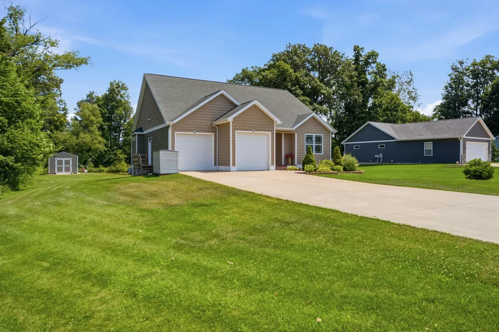 1155 Sonoma Court Baroda Village MI 49101
