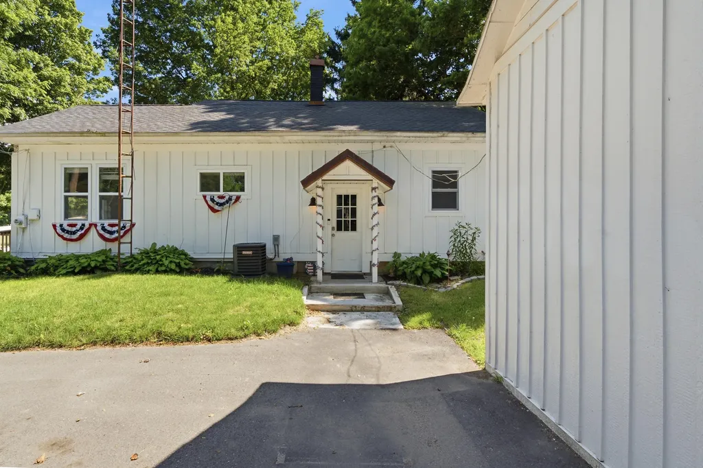 4136 Pier Road Hagar Township MI 49022