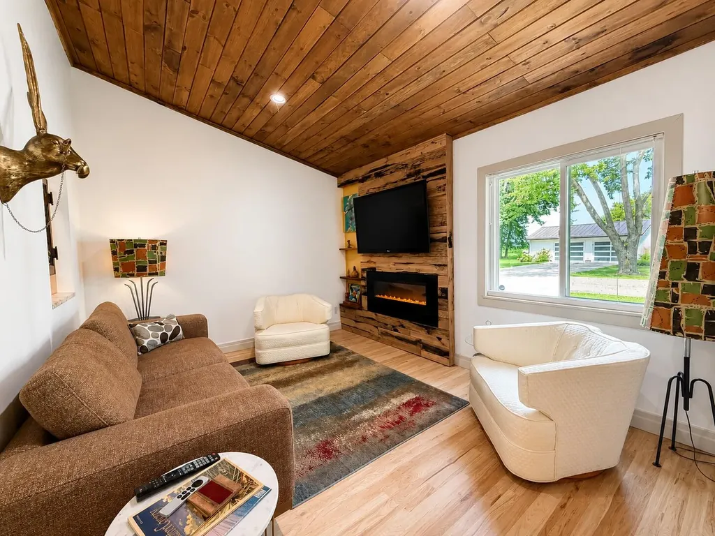 211 E Sycamore Street Three Oaks Village MI 49128