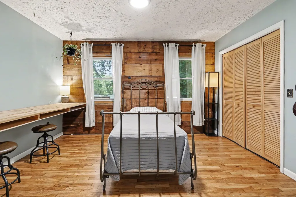 4226 John Goff Road Watervliet Township MI 49098