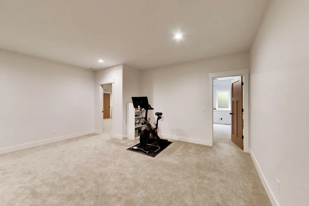 10333 S Noellyn Drive Oronoko Charter Township MI 49103