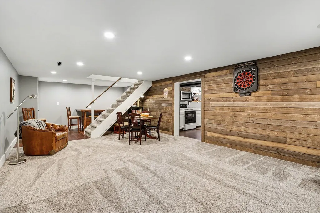 1555 Cardinal Drive Lincoln Charter Township MI 49085