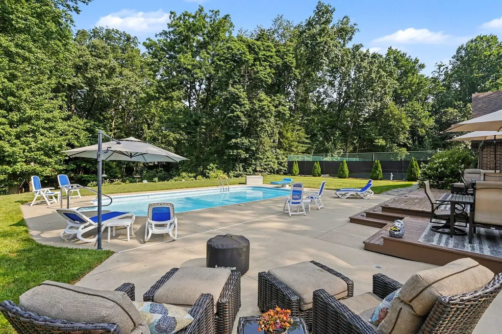1555 Cardinal Drive Lincoln Charter Township MI 49085