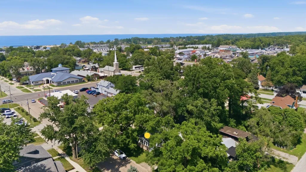 27 S Smith Street New Buffalo City MI 49117