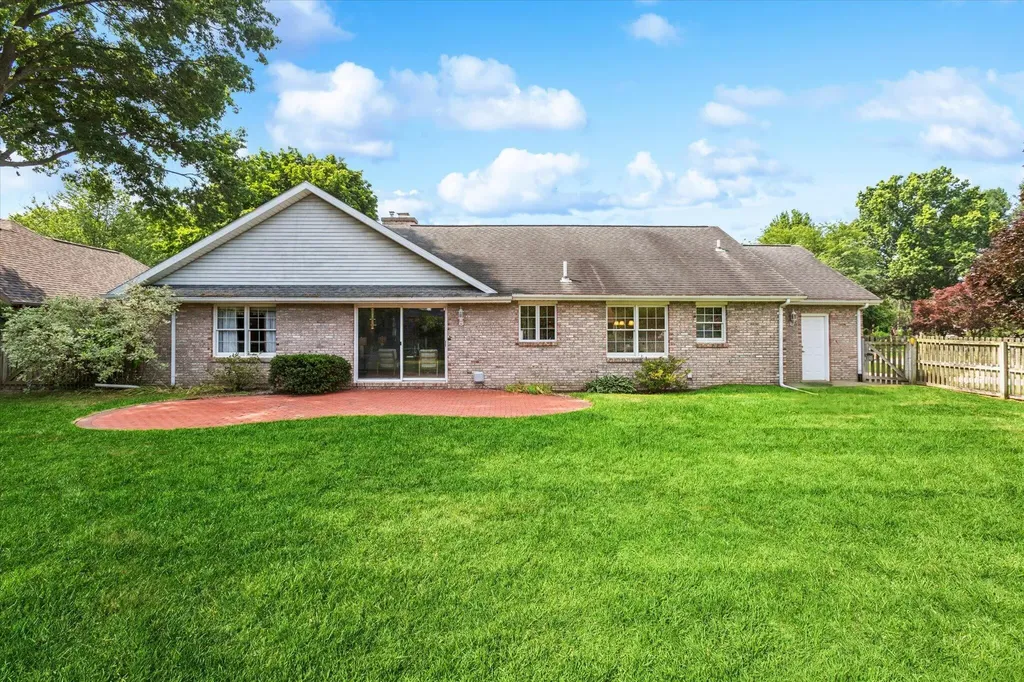 1461 Silverbrook Lane Lincoln Charter Township MI 49085