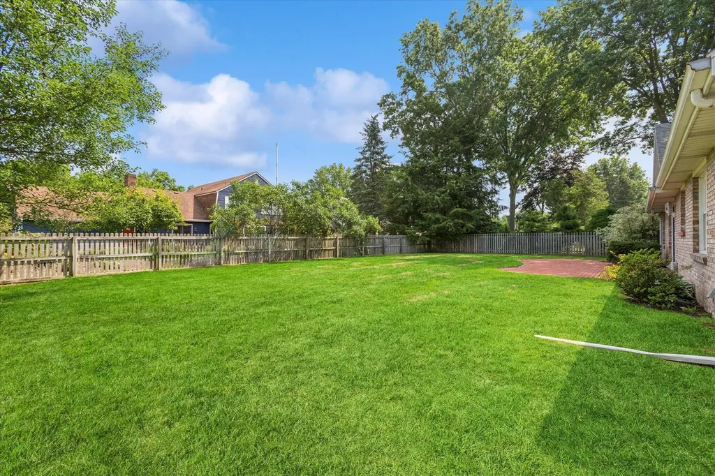 1461 Silverbrook Lane Lincoln Charter Township MI 49085