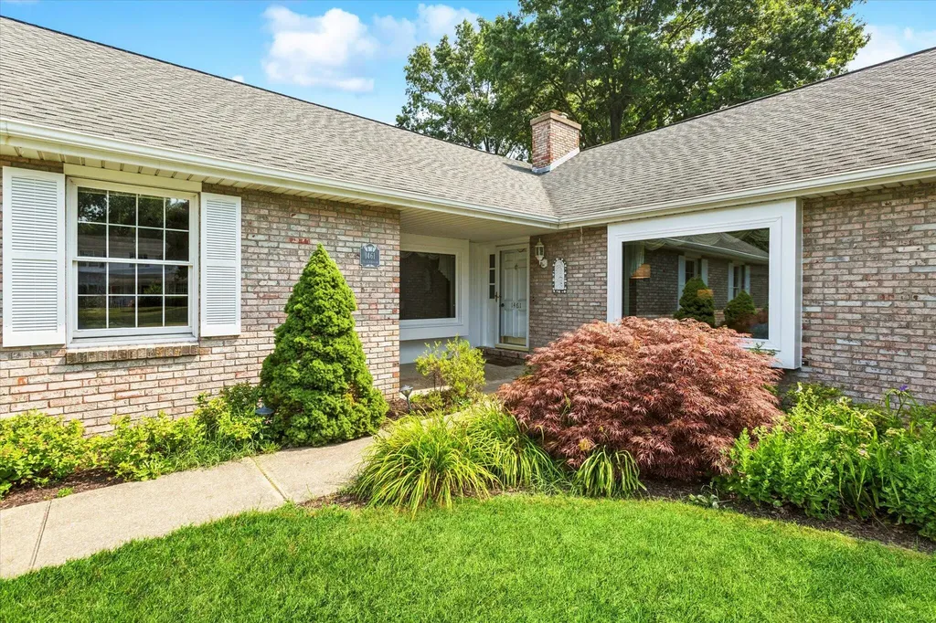 1461 Silverbrook Lane Lincoln Charter Township MI 49085