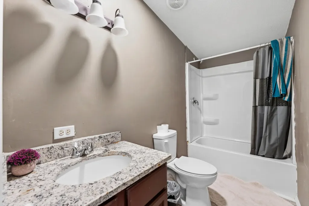 1092 61st Street Casco Township MI 49450
