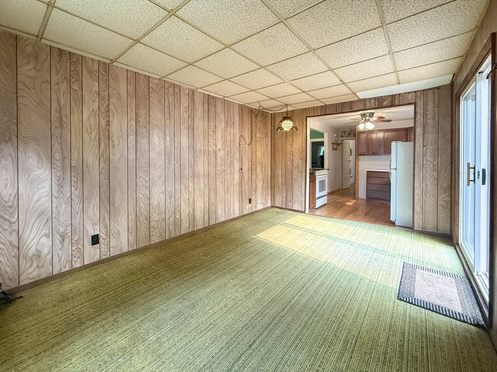 52411 Lakeview Drive Wayne Township MI 49047