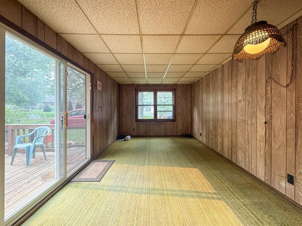 52411 Lakeview Drive Wayne Township MI 49047