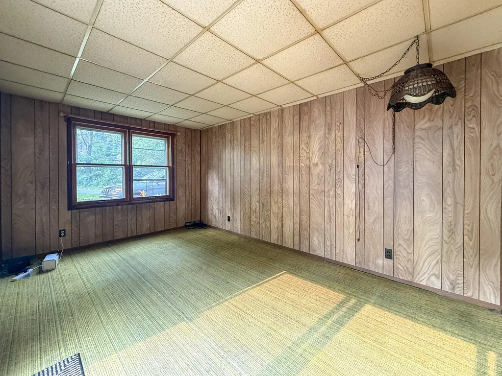 52411 Lakeview Drive Wayne Township MI 49047