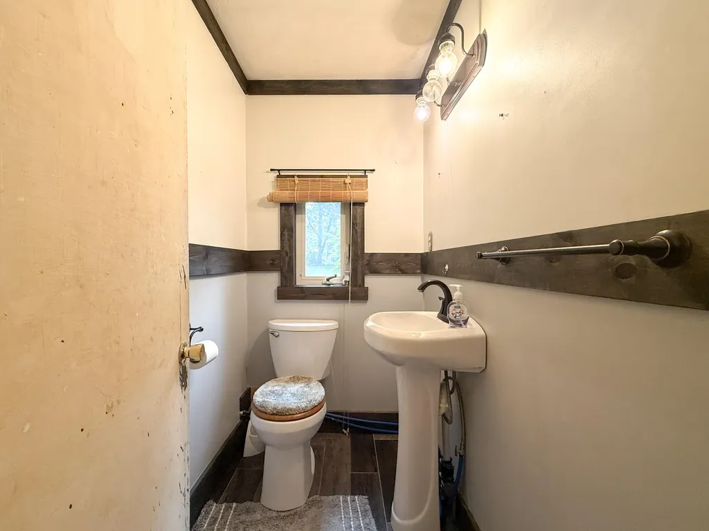 52411 Lakeview Drive Wayne Township MI 49047