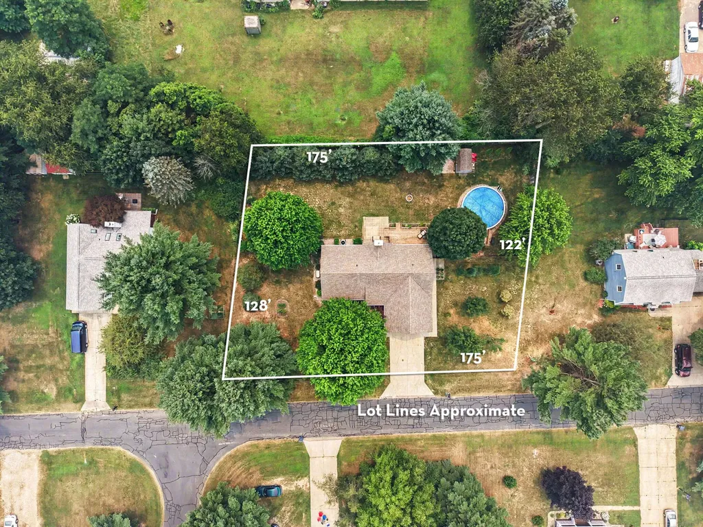 68340 Riverview Drive Geneva Township MI 49090