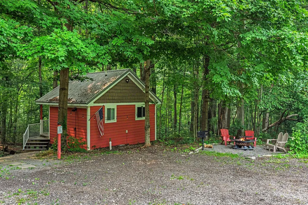 57440 Michigan 40 Newberg Township MI 49067