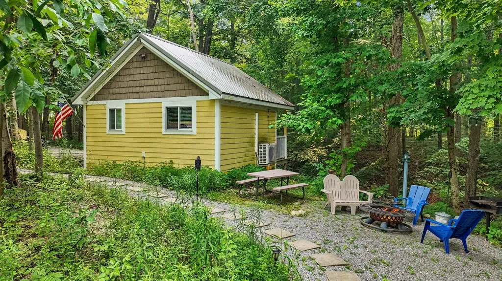 57440 Michigan 40 Newberg Township MI 49067