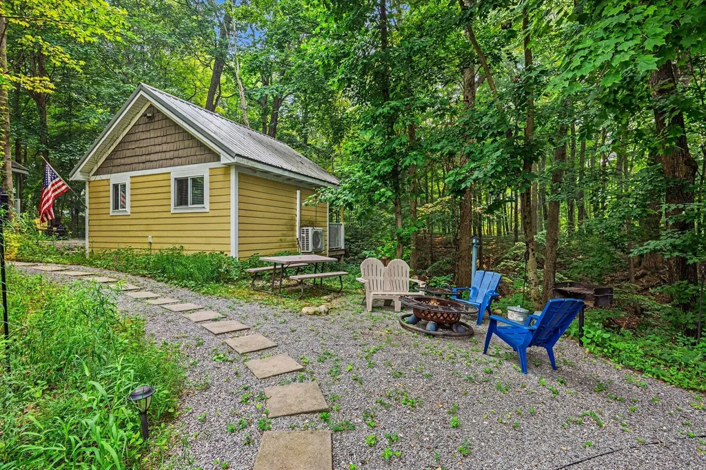 57440 Michigan 40 Newberg Township MI 49067