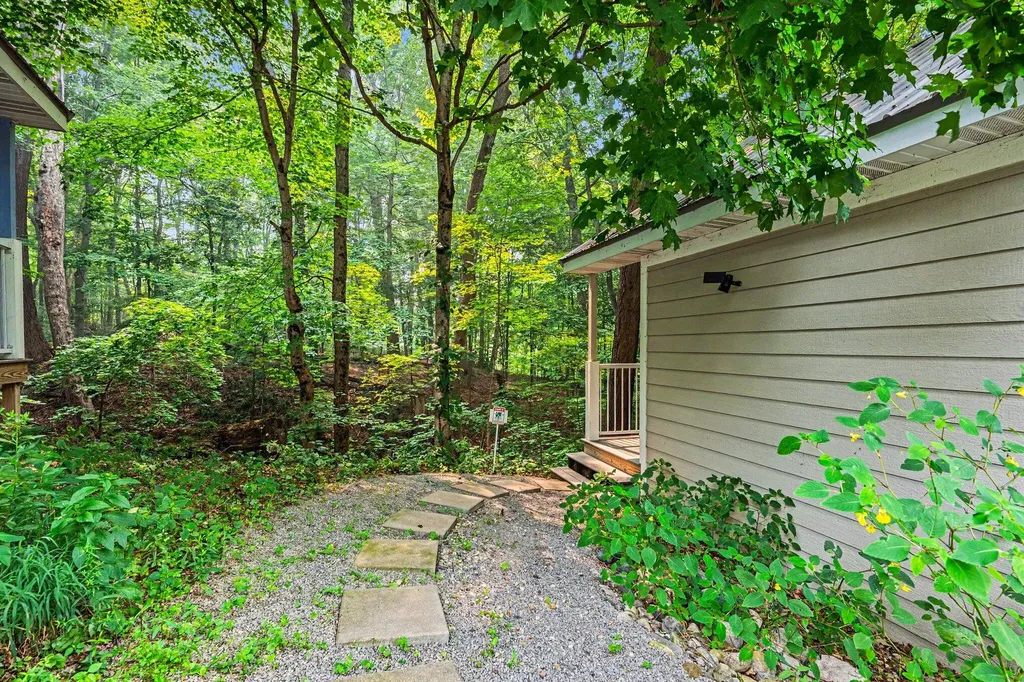 57440 Michigan 40 Newberg Township MI 49067