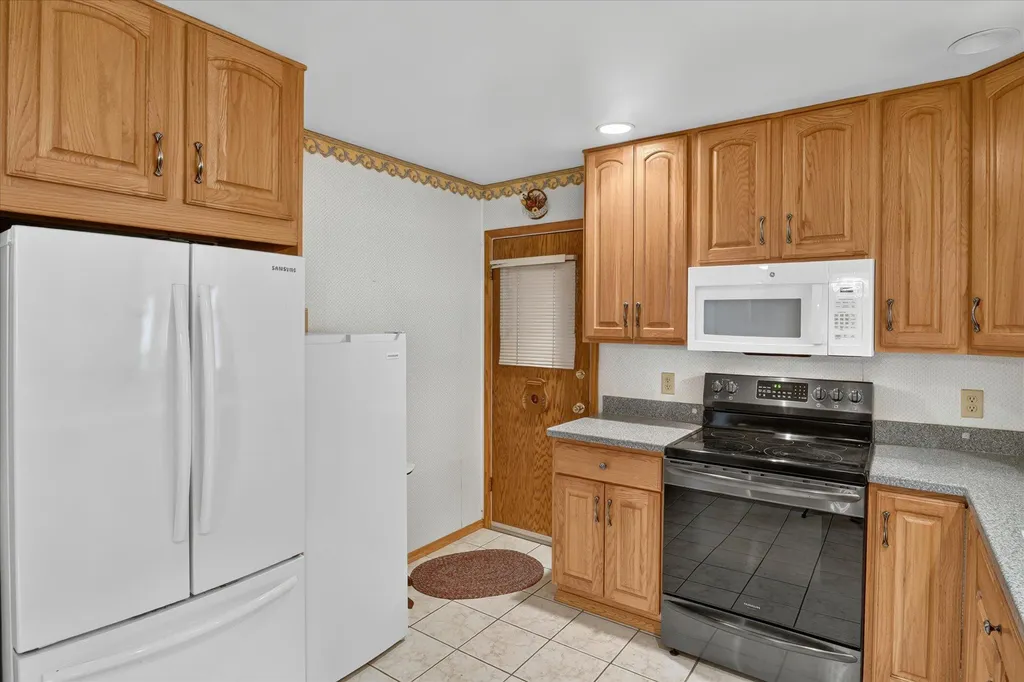 26384 Sweetbriar Street Ontwa Township MI 49112