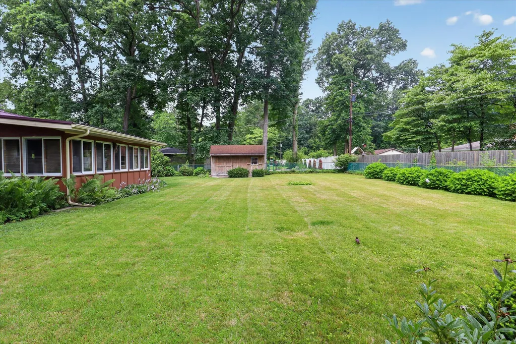 26384 Sweetbriar Street Ontwa Township MI 49112