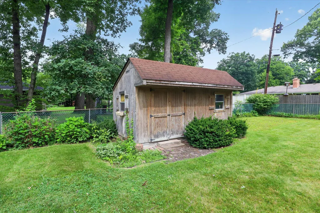 26384 Sweetbriar Street Ontwa Township MI 49112