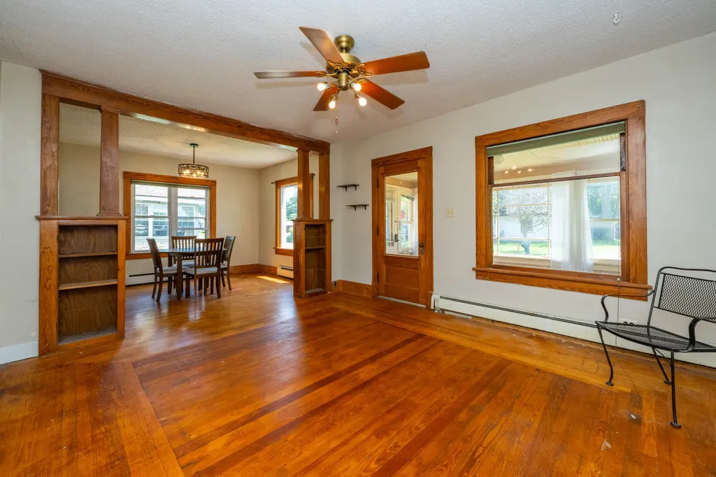 135 W St Joseph Street Coloma City MI 49038