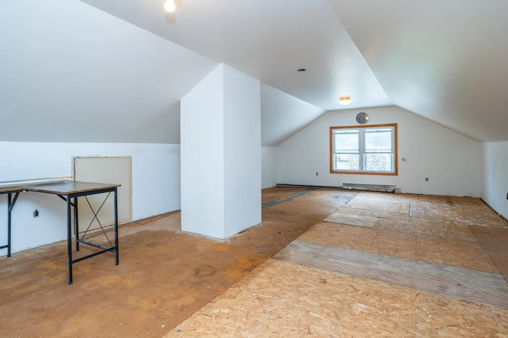 135 W St Joseph Street Coloma City MI 49038