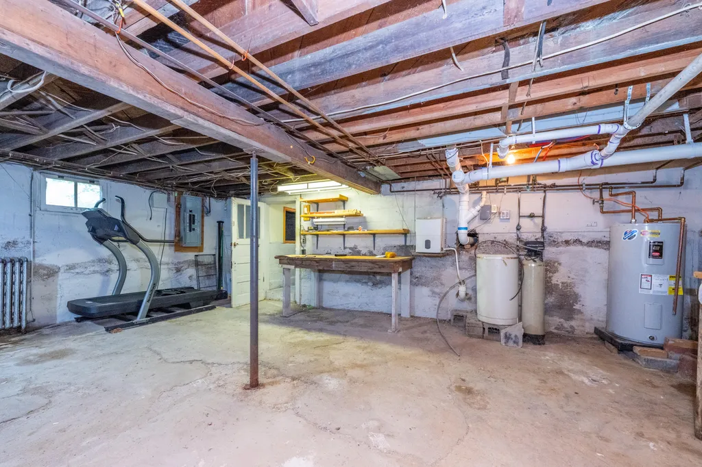 135 W St Joseph Street Coloma City MI 49038