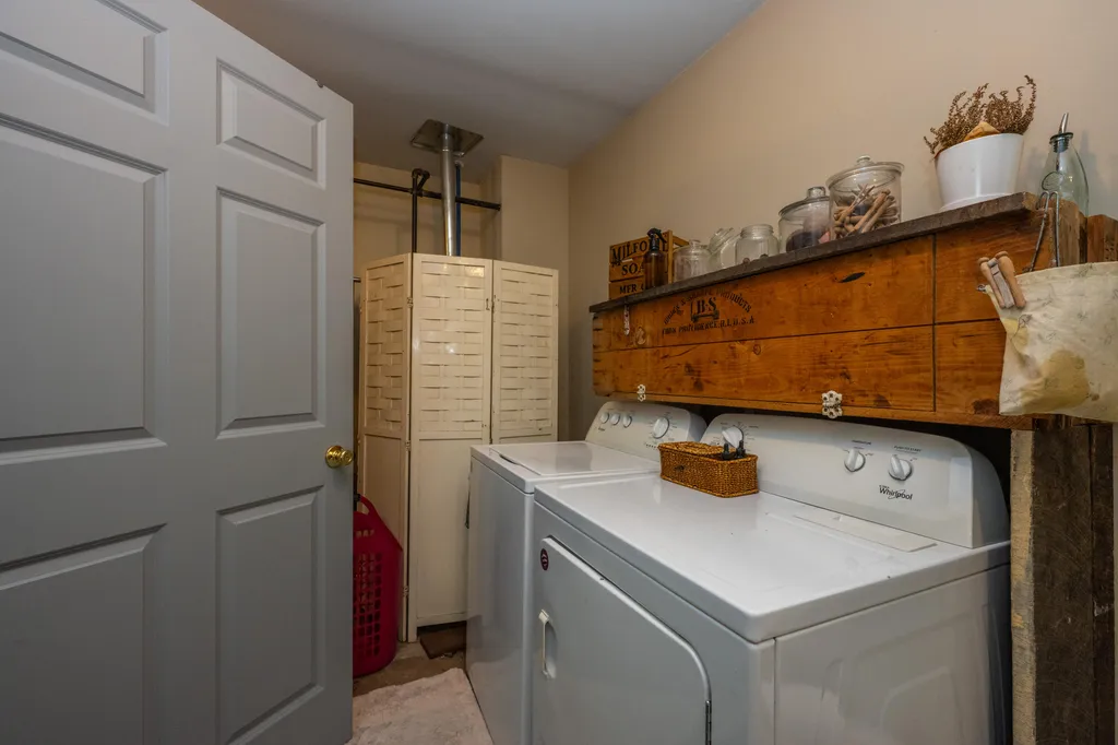135 W St Joseph Street Coloma City MI 49038