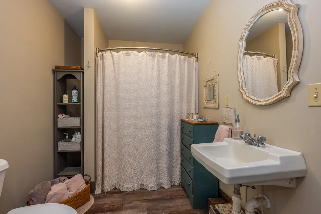 135 W St Joseph Street Coloma City MI 49038