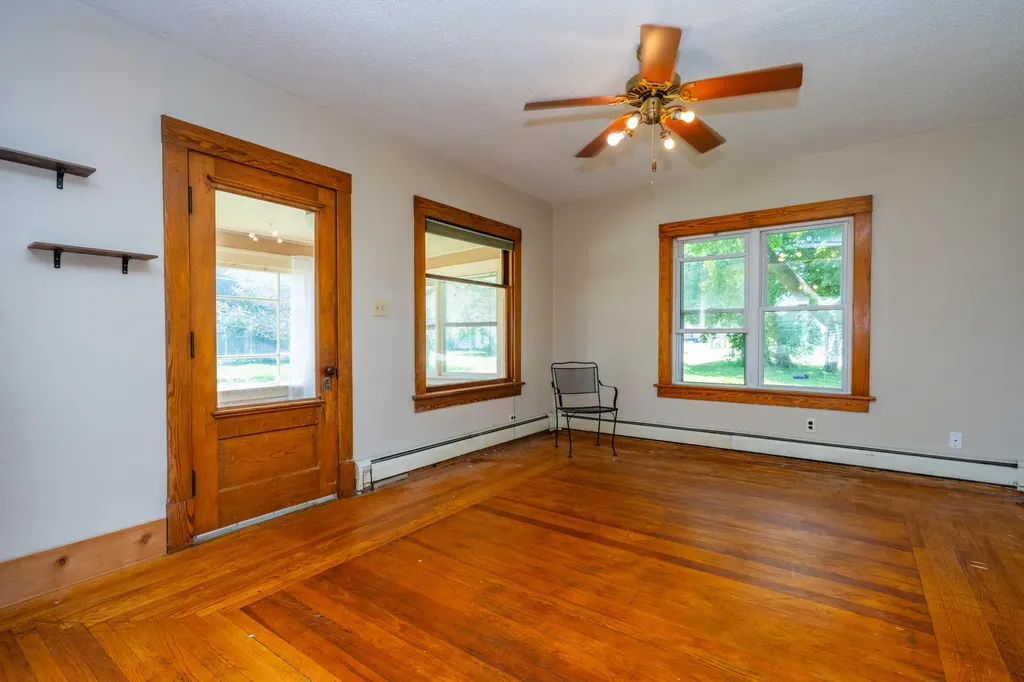 135 W St Joseph Street Coloma City MI 49038