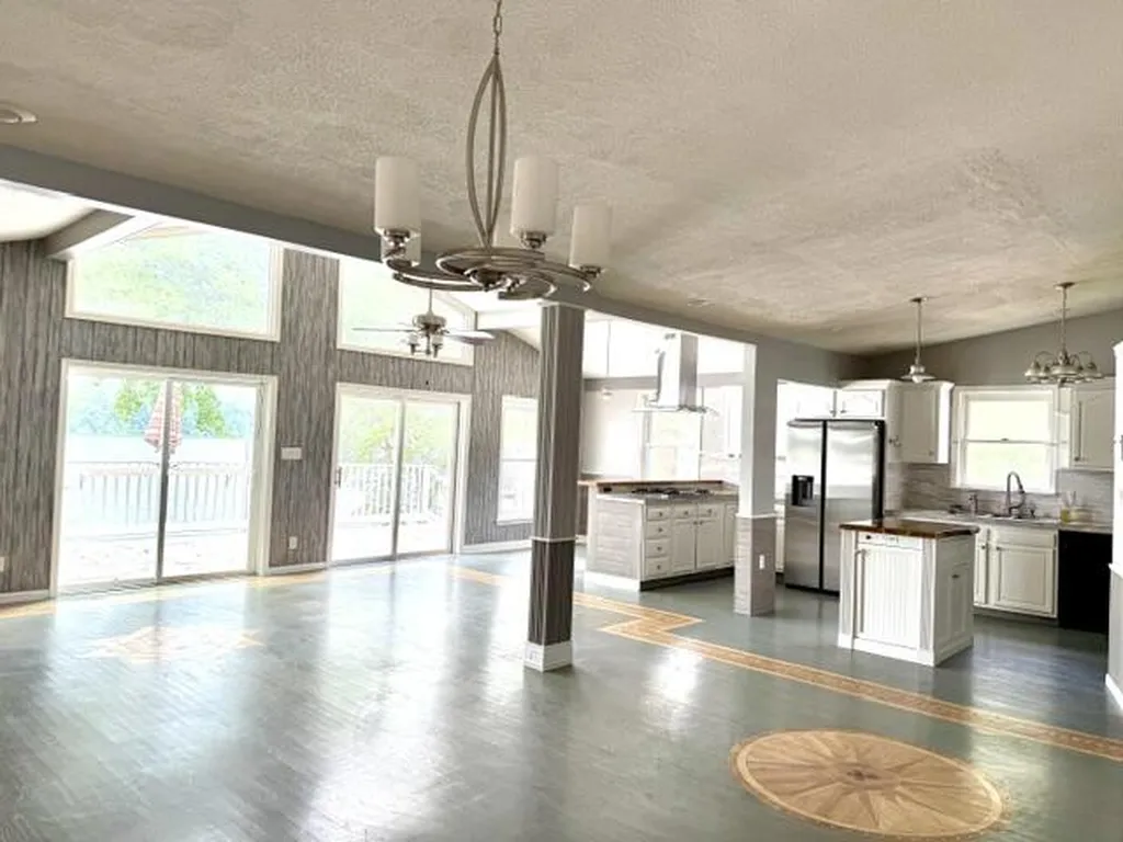 68404 Dailey Road Ontwa Township MI 49112