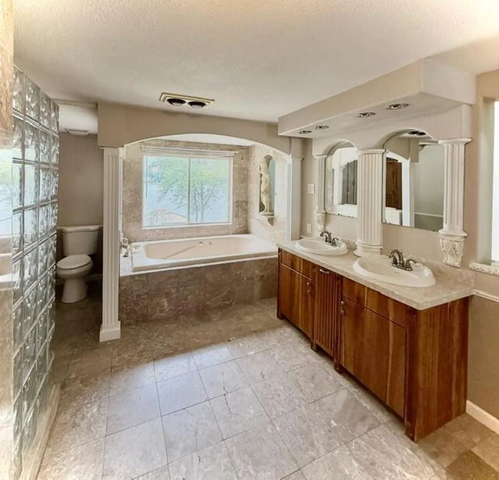 68404 Dailey Road Ontwa Township MI 49112