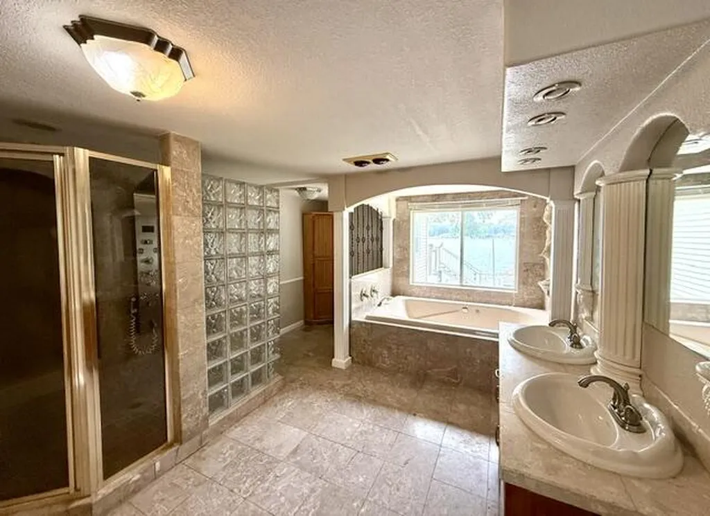 68404 Dailey Road Ontwa Township MI 49112