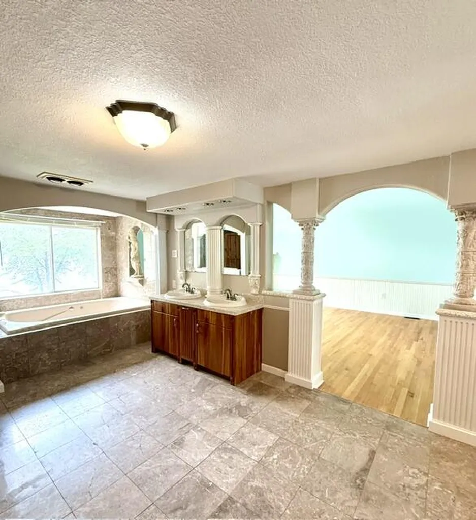 68404 Dailey Road Ontwa Township MI 49112