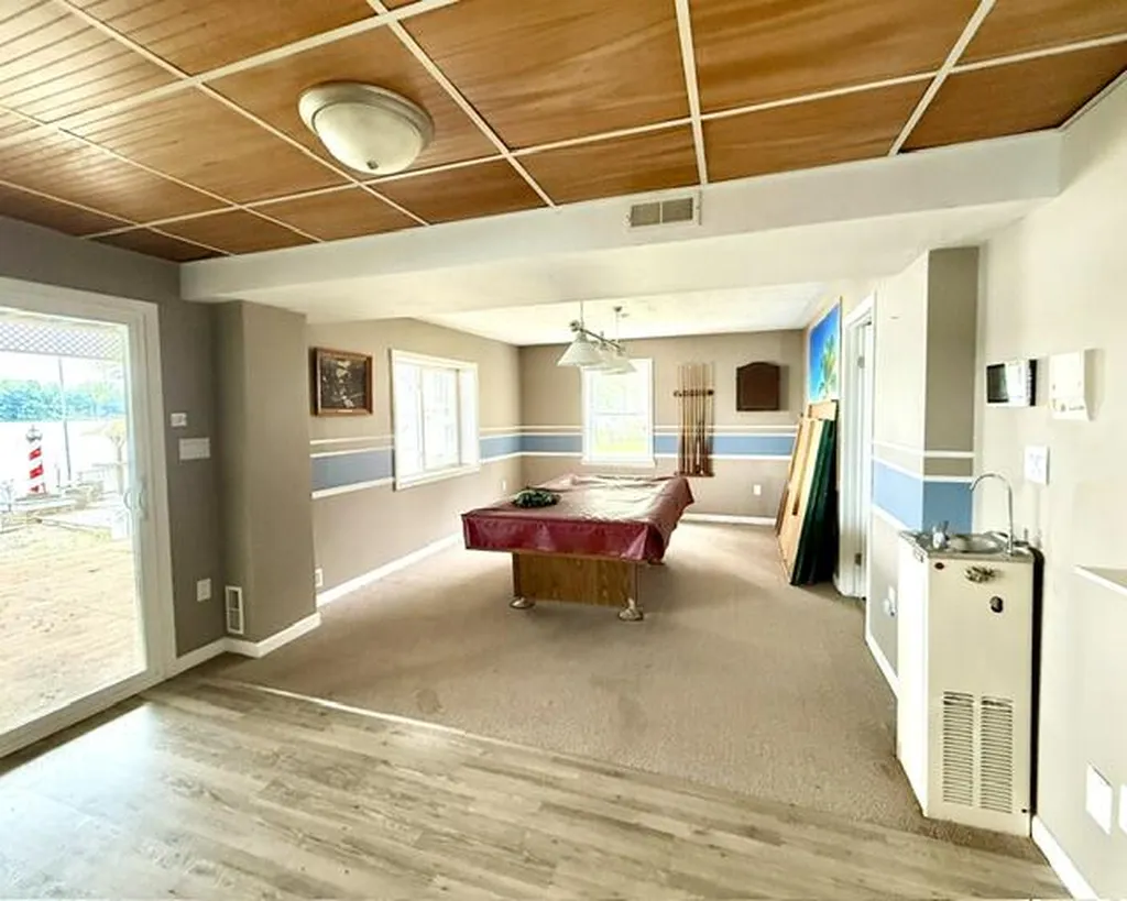 68404 Dailey Road Ontwa Township MI 49112