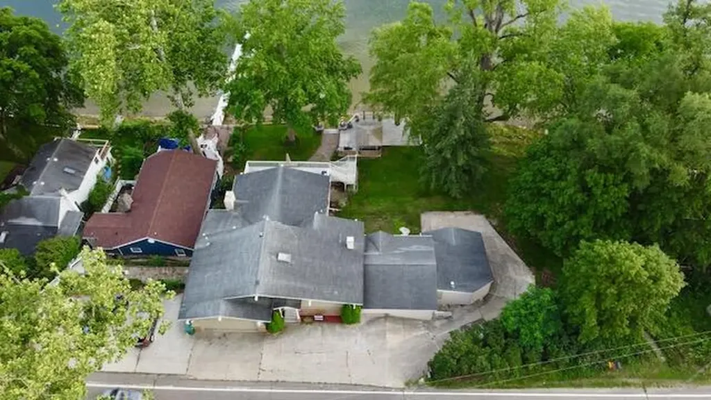 68404 Dailey Road Ontwa Township MI 49112