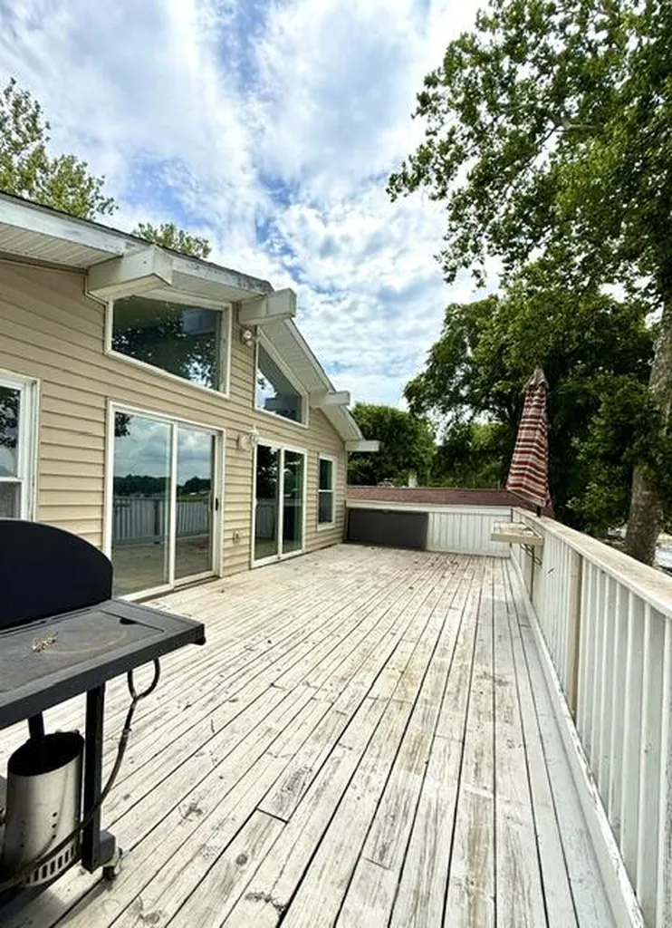 68404 Dailey Road Ontwa Township MI 49112