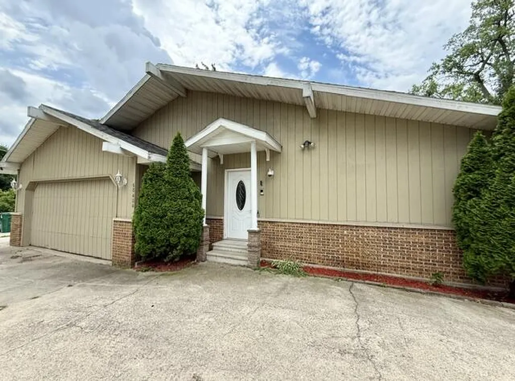 68404 Dailey Road Ontwa Township MI 49112