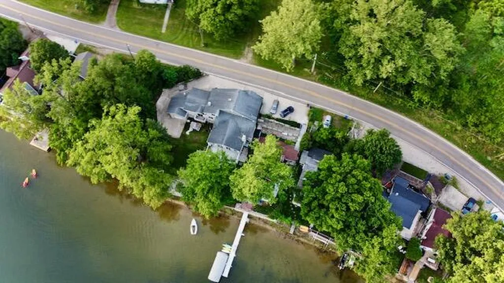 68404 Dailey Road Ontwa Township MI 49112