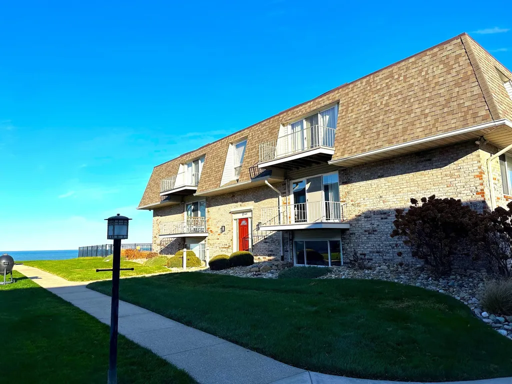 3620 Lakeshore Drive St. Joseph City MI 49085