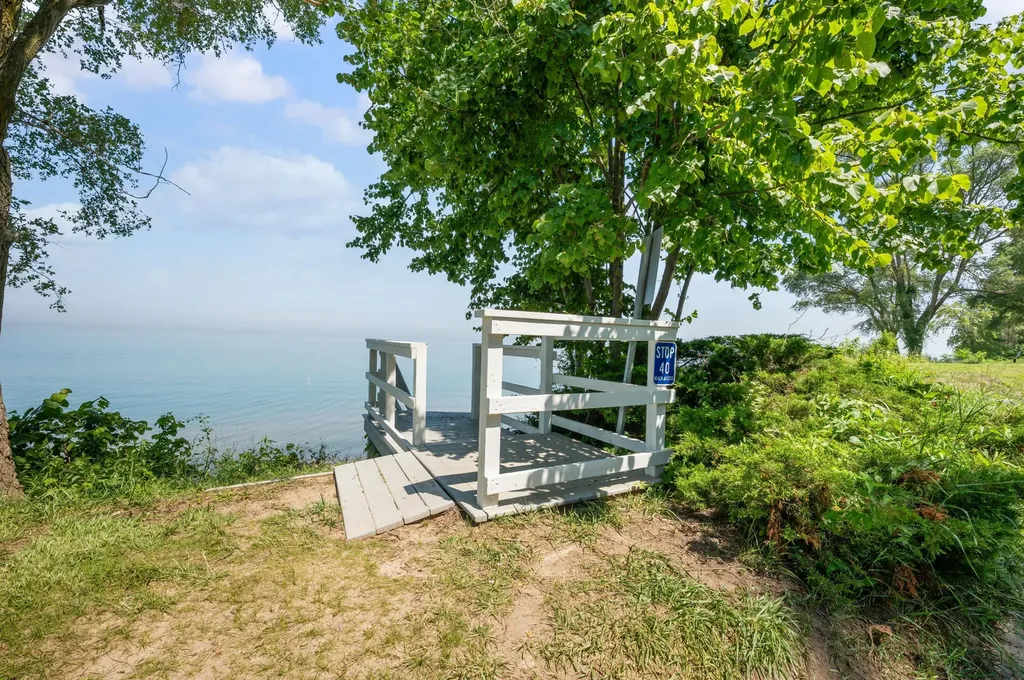 4128 Ponchartrain Trail Michiana Village MI 49117