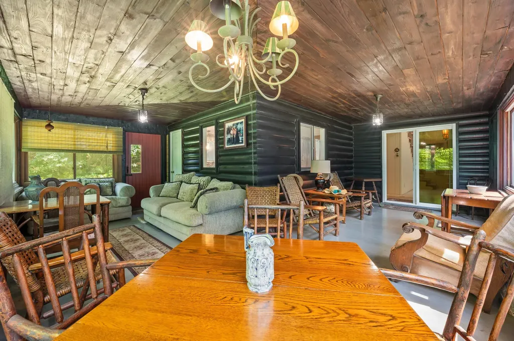 4128 Ponchartrain Trail Michiana Village MI 49117
