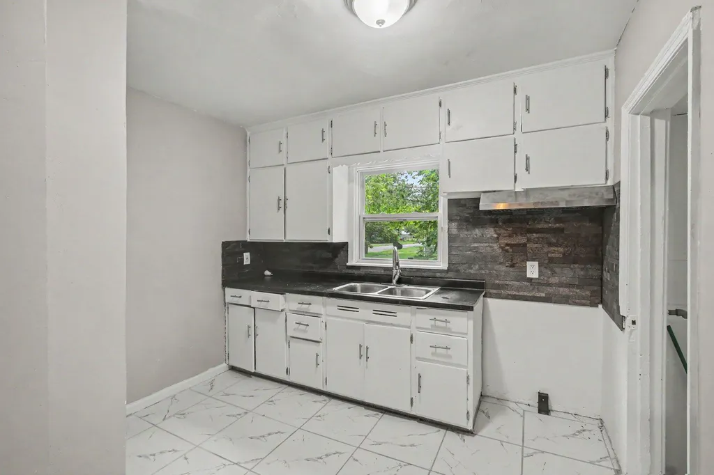 1156 Mc Alister Avenue Benton Charter Township MI 49022