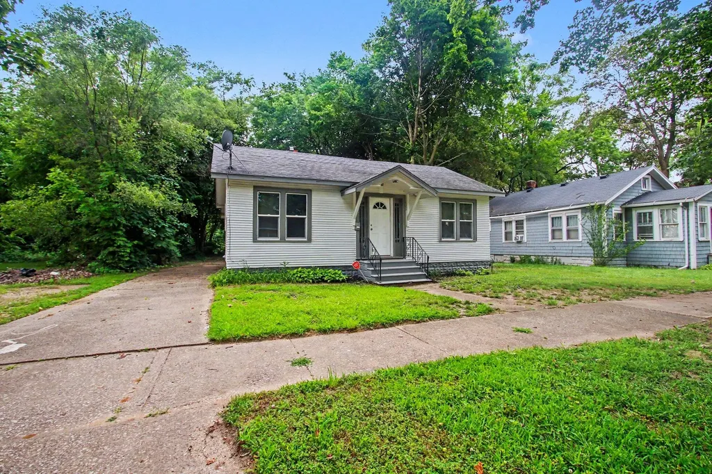 1156 Mc Alister Avenue Benton Charter Township MI 49022