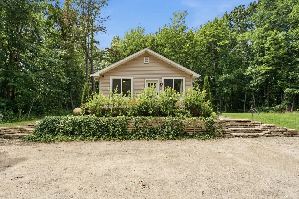 5912 Madison Street Hagar Township MI 49038