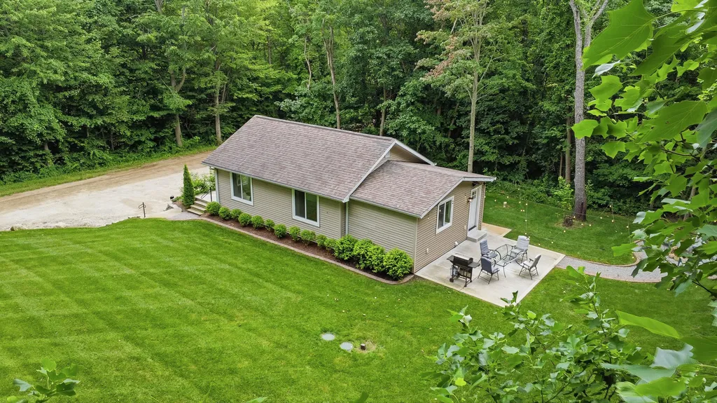 5912 Madison Street Hagar Township MI 49038