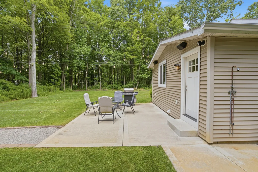 5912 Madison Street Hagar Township MI 49038