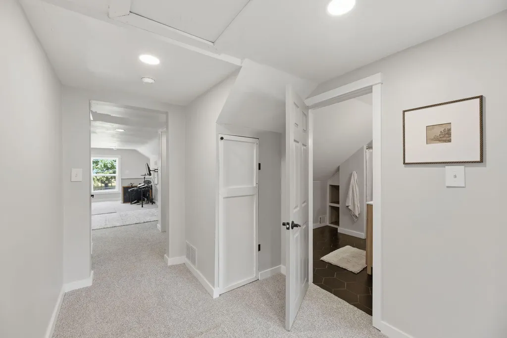 2719&2725 S Cleveland Avenue St. Joseph Charter Township MI 49085