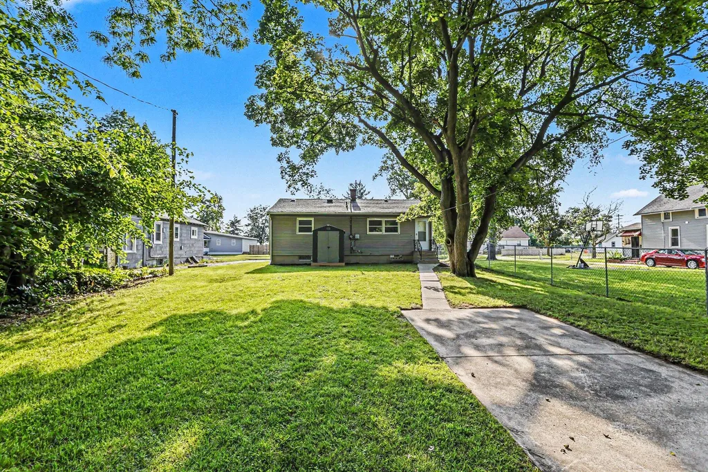 1166 Hurd Avenue Benton Harbor City MI 49022