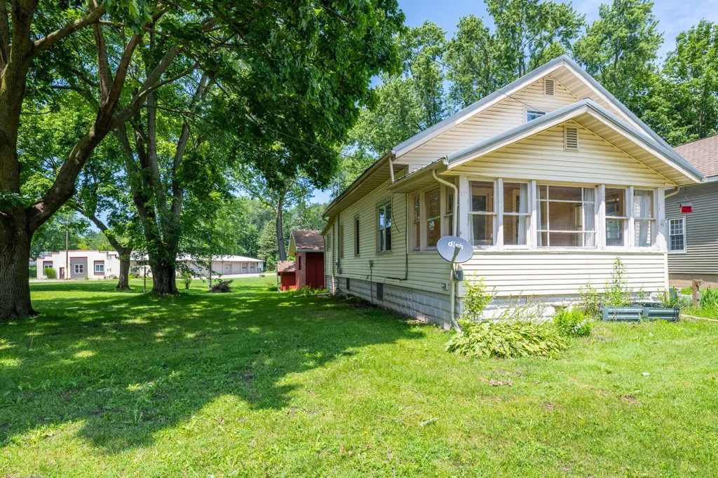 157 W Saint Joseph Street Coloma City MI 49038